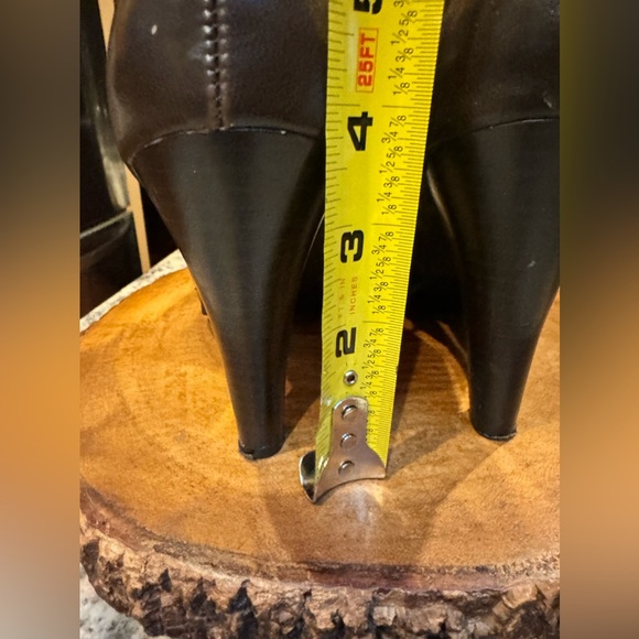 Bongo lace up brown bootie  shoes. Size 7.5 - Picture 14 of 14